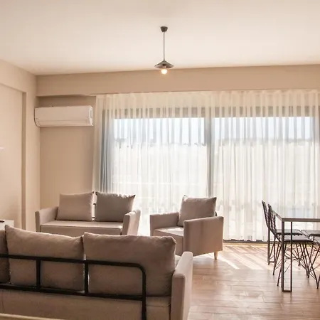 Superb Flat Near Sea With Shared Pool In Cesme Apartmán Çeşme